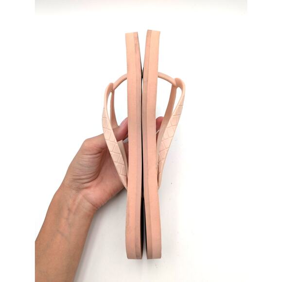 Stuart Weitzman Embossed Flip Flop Sandals Women's Pink Size US10 EU41 - Picture 7 of 11